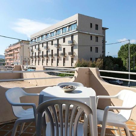 Albergo La Pineta Marinella di Sarzana Exterior photo